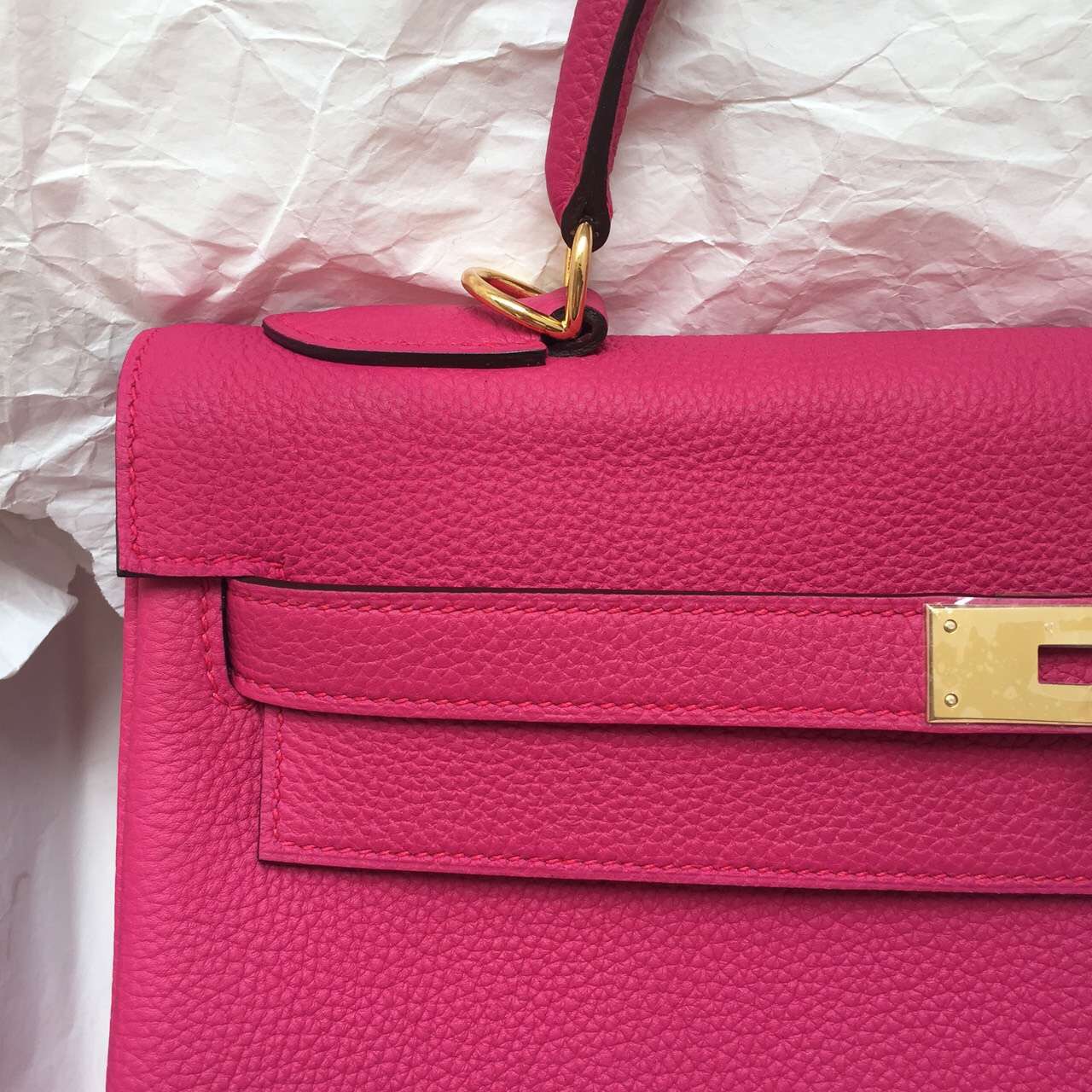 Wholesale Hermes 5R Hot Pink Togo Leather Retourne Kelly32 Gold ...