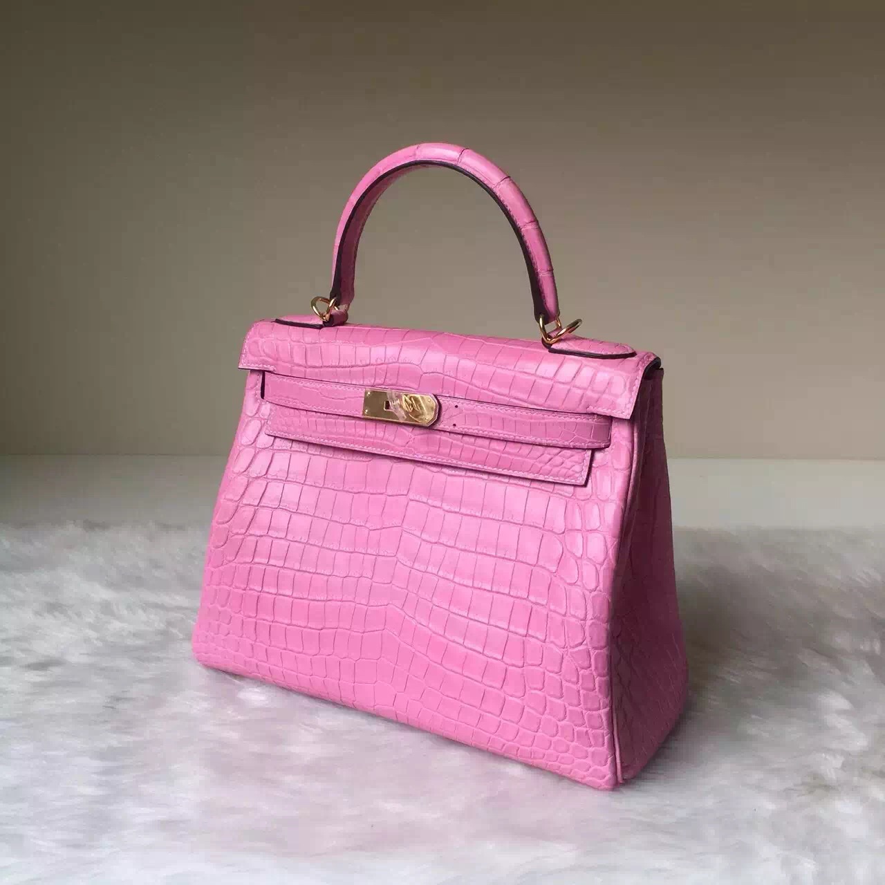 Hermes Crocodile Matt Leather Kelly Bag 28cm in 5P Sakura Pink – HEMA ...