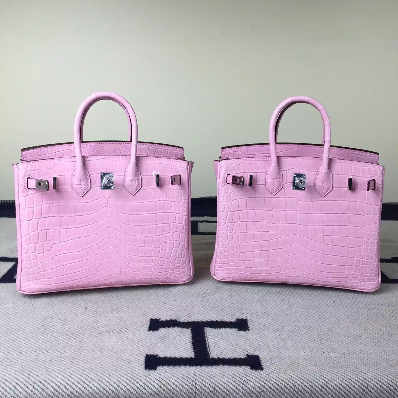 New Pretty Hermes Light Pink Crocodile Matt Leather Birkin Bag 25cm