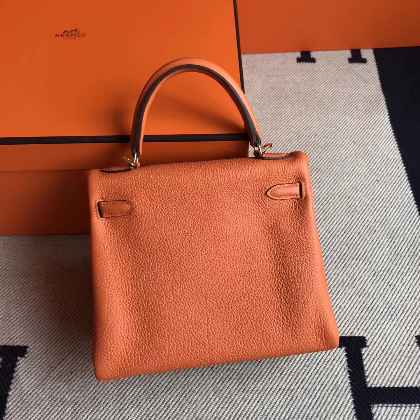 New Lovely Hermes Kelly Bag25cm in 93 Orange Togo Leather Gold Hardware ...
