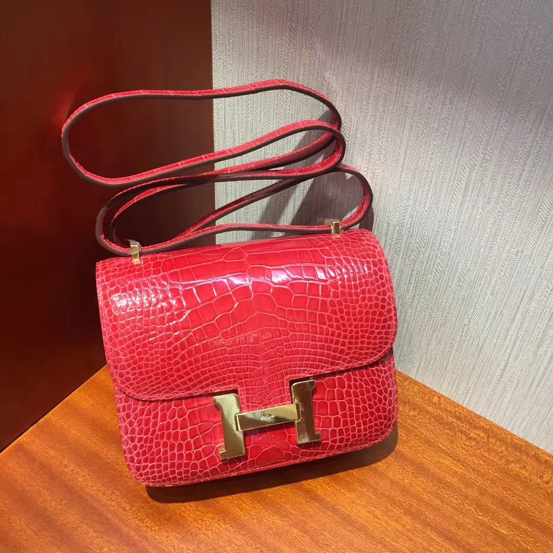 New Arrival Hermes A5 Bougainvillier Red Shiny Crocodile Constance19CM ...