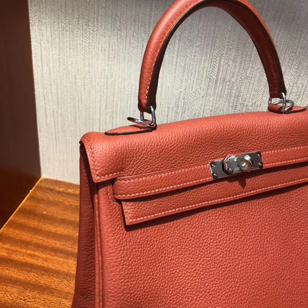 Hermès Birkin 30 handbag in Togo color Cuivre with Palladium silver hardware